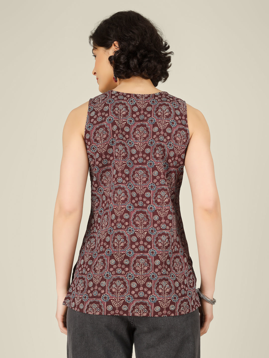 Brown Printed Round Neck Sleeveless Cotton Top