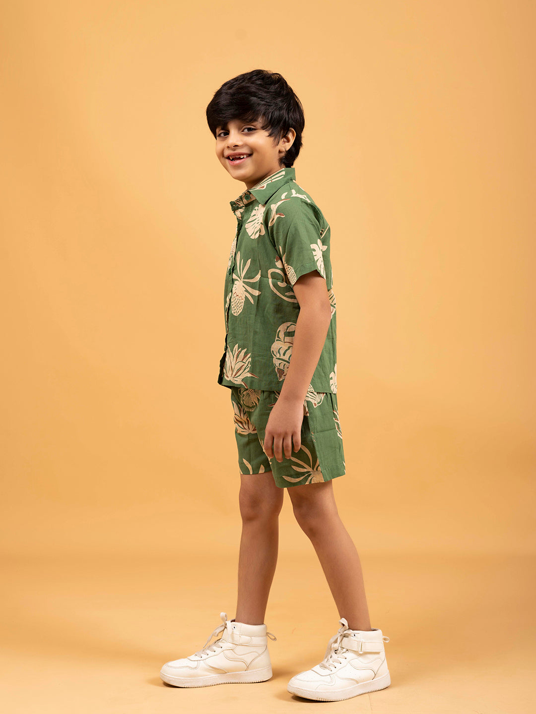 Kids Unisex Green Half-Sleeve Shirt and Short Set