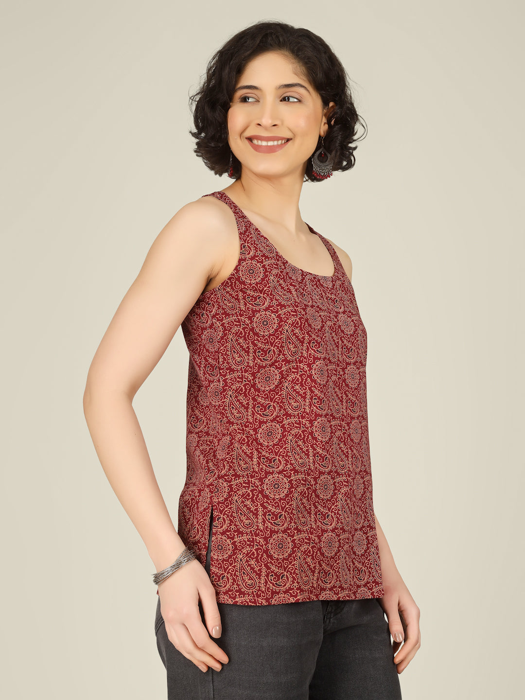 Maroon Printed Round Neck Sleeveless Cotton Top