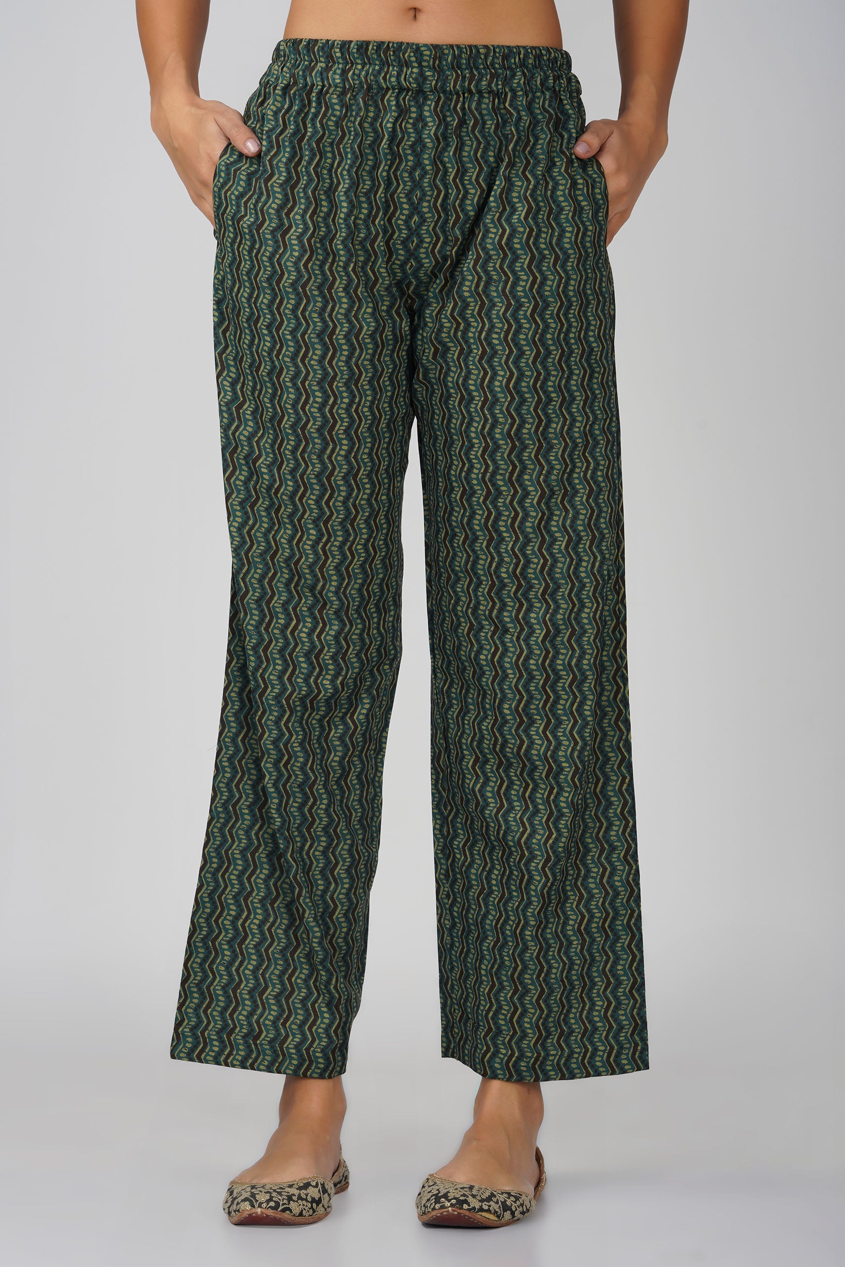 Green Printed Round V-Neck Cotton Kurta Set