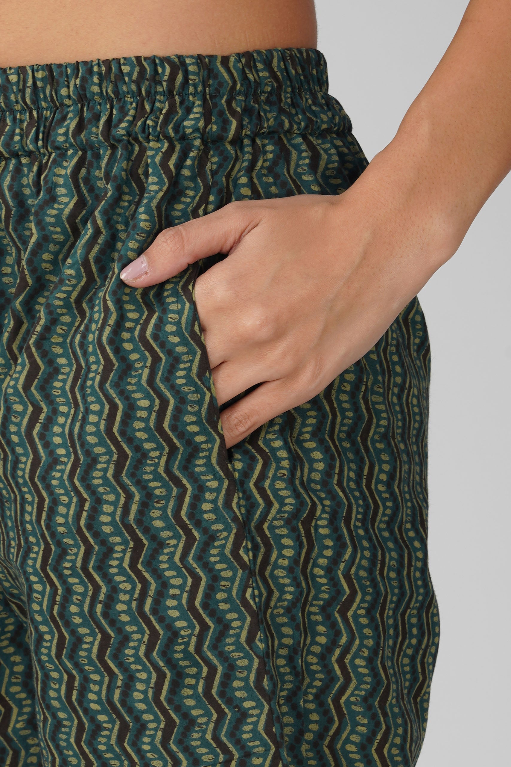 Green Printed Round V-Neck Cotton Kurta Set