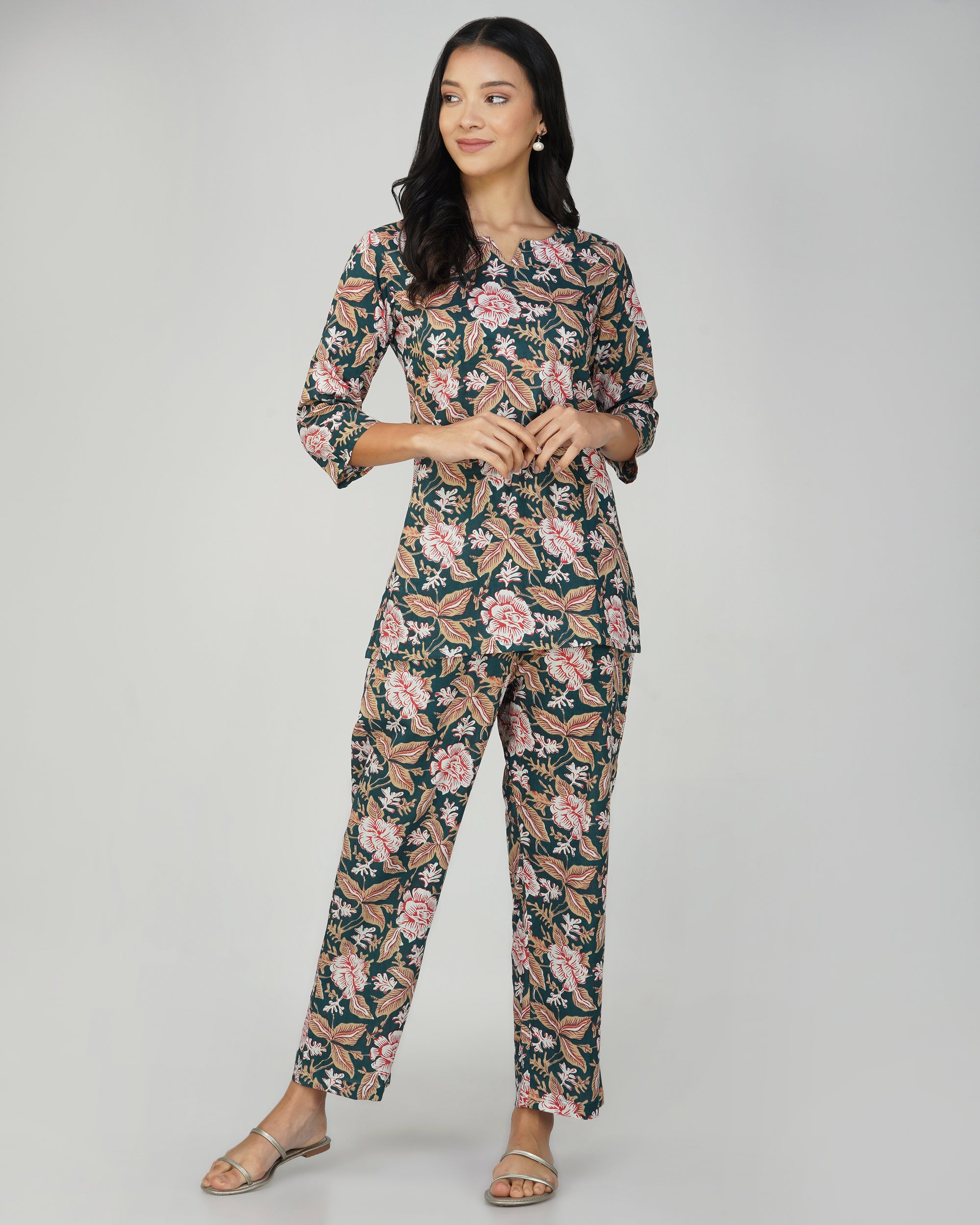 Green Printed Round V-Neck Cotton Co-ord Set