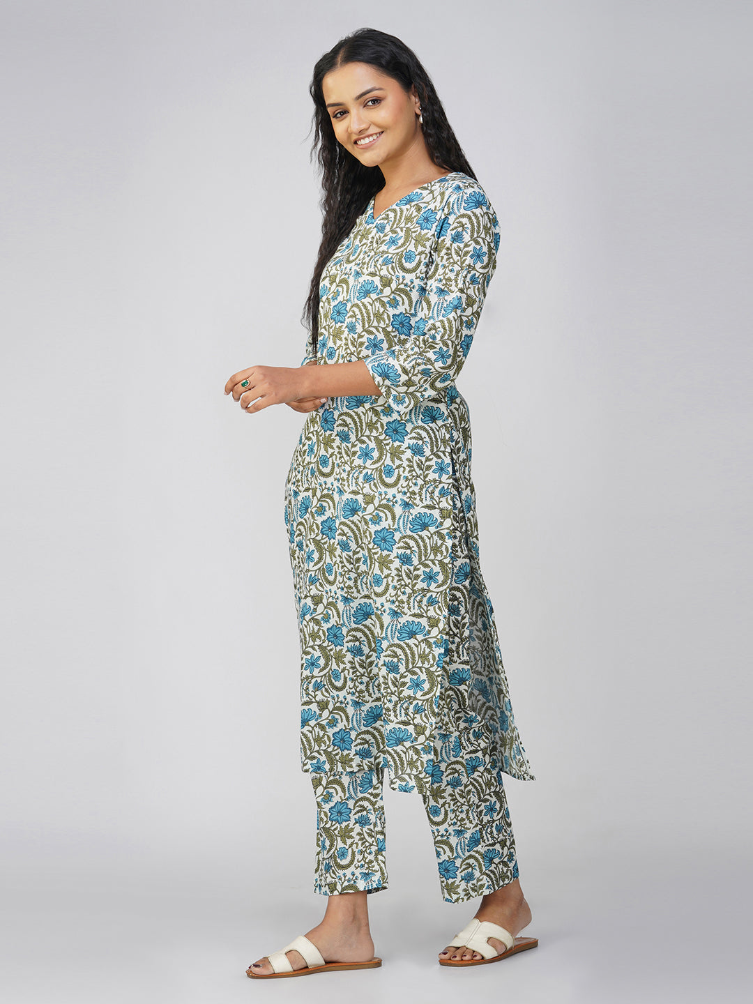 White Printed V-Neck Cotton Kurta Set