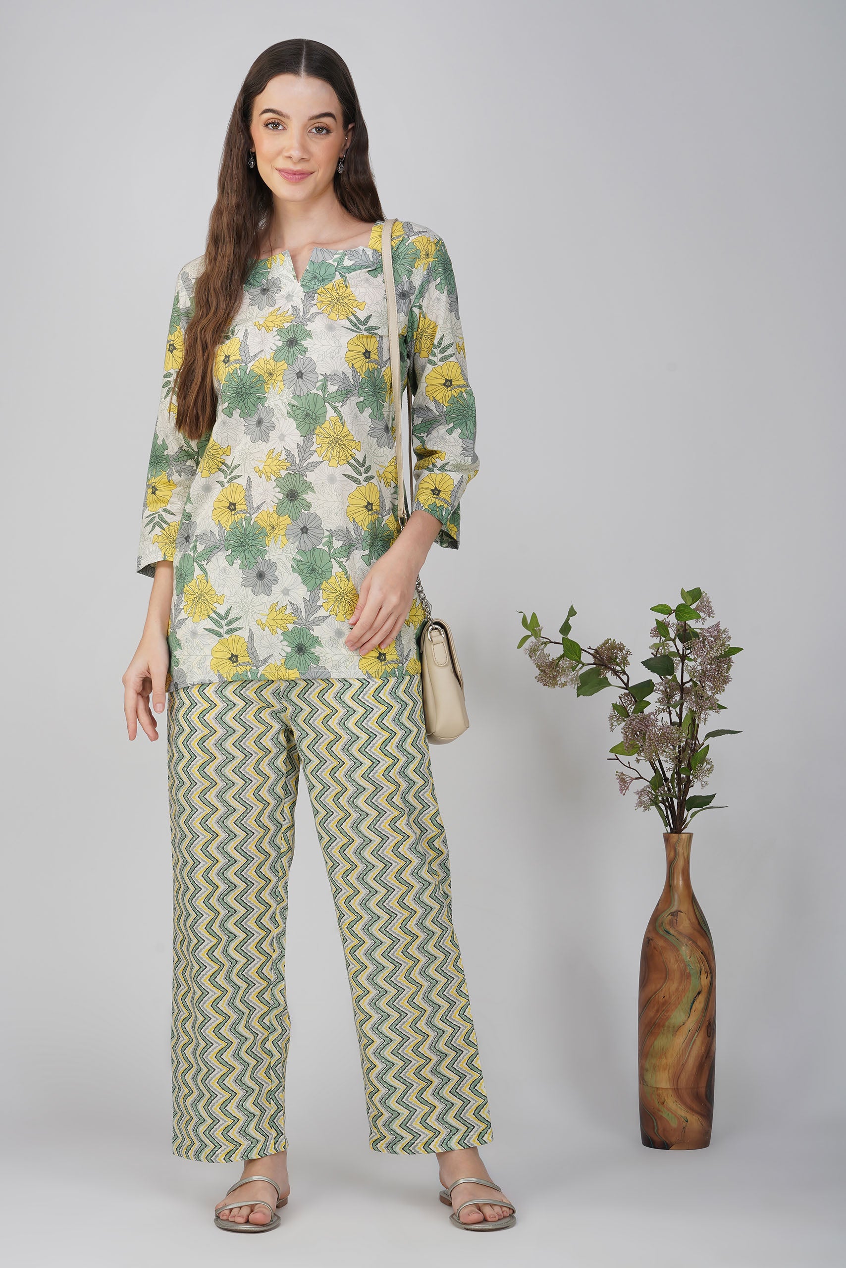 Off-white Printed Round V-Neck Cotton Co-ord Set