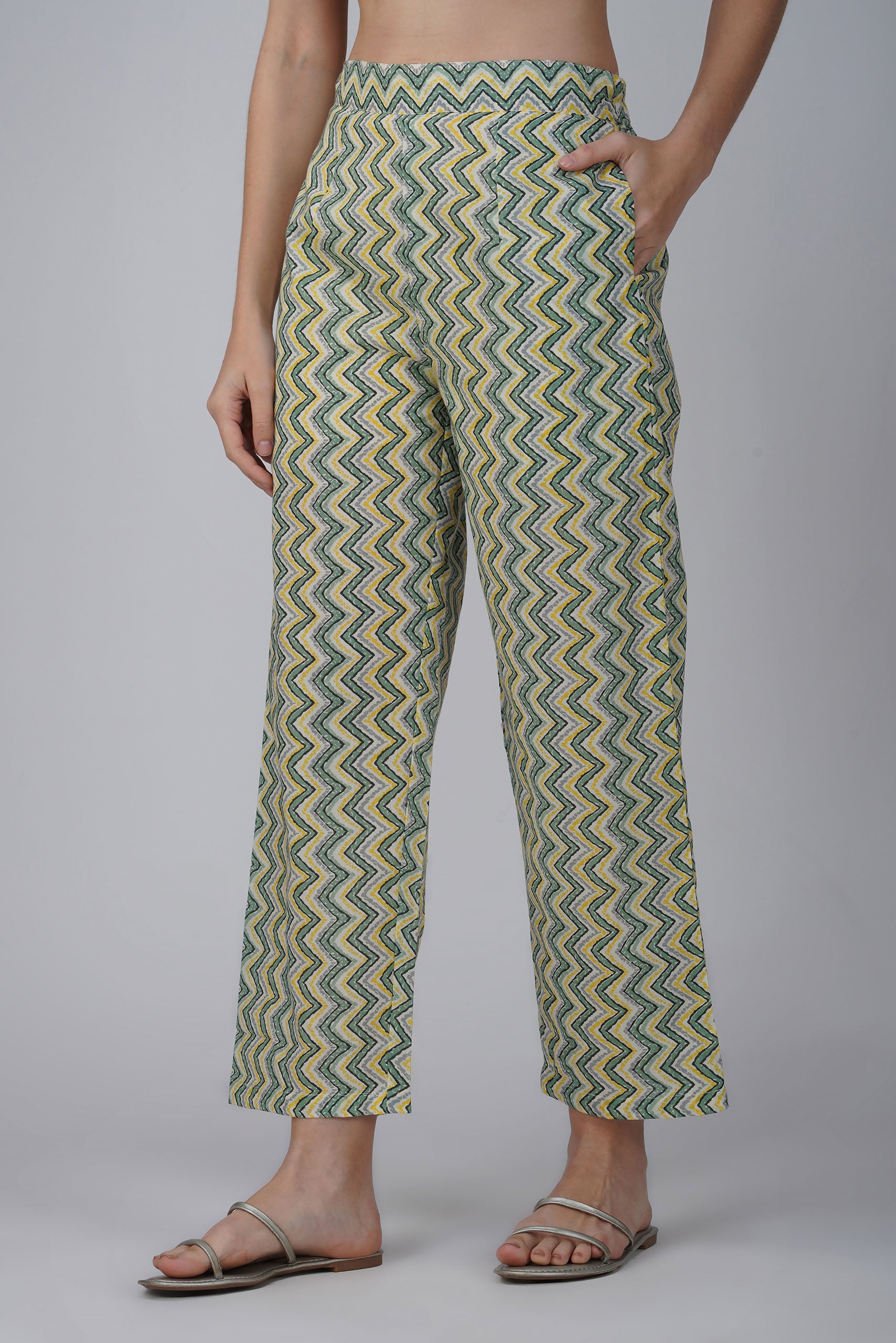 Off-white Printed Round V-Neck Cotton Co-ord Set