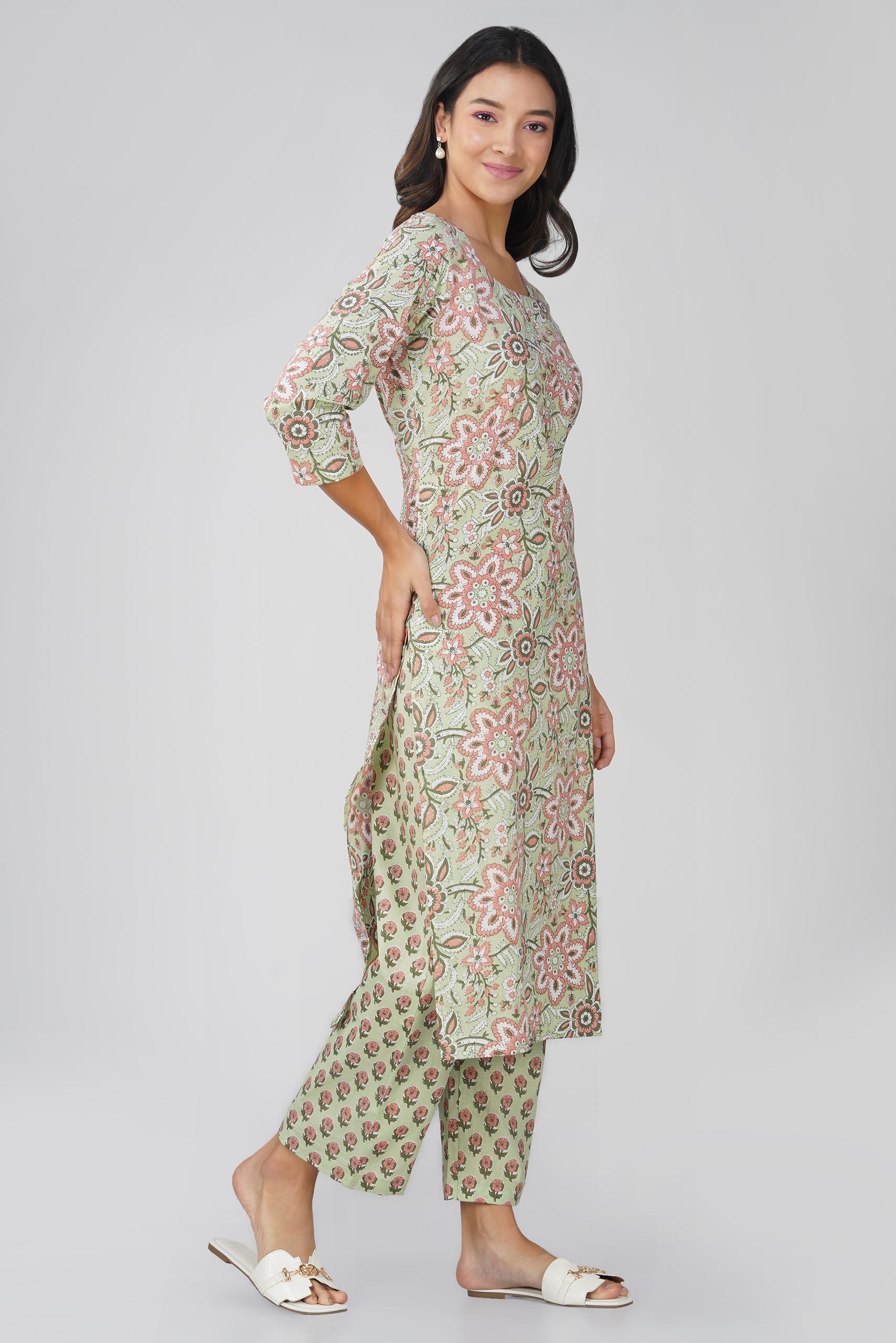 Pista Printed Round Neck Cotton Kurta Set