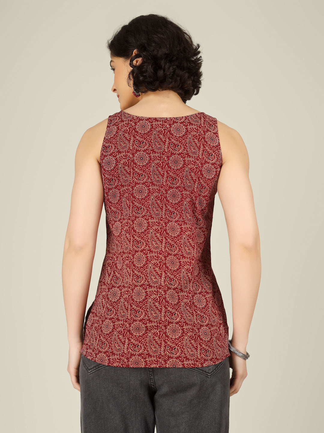 Maroon Printed Round Neck Sleeveless Cotton Top