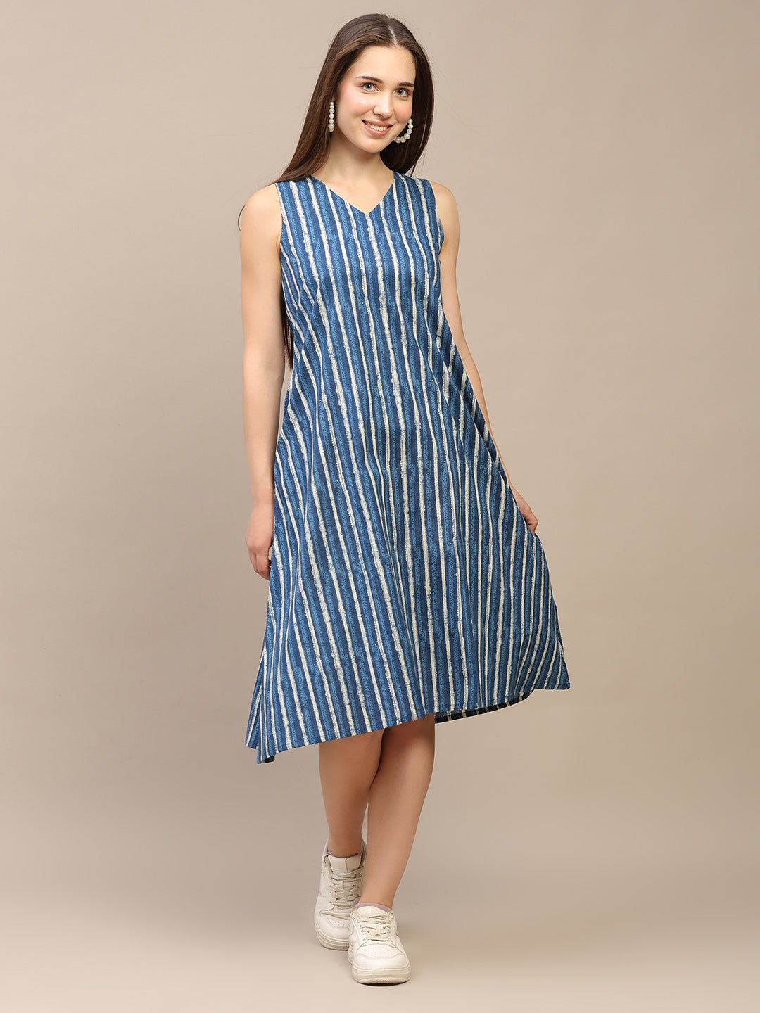 Blue Printed V-Neck Sleeveless A-Line Cotton Dress