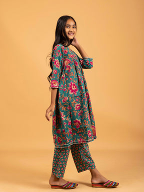 Kids Rama Green Printed Alia Cut Cotton Kurta Set