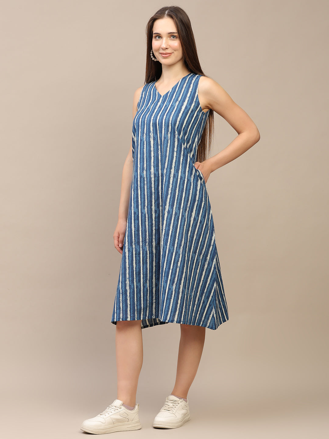Blue Printed V-Neck Sleeveless A-Line Cotton Dress