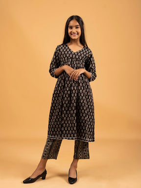 Kids Black Printed Alia Cut Cotton Kurta Set