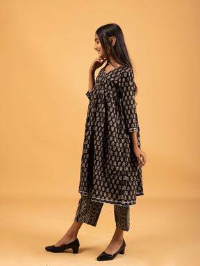 Kids Black Printed Alia Cut Cotton Kurta Set