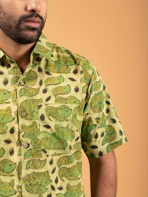 Mens Green Printed Half-Sleeve Shirt