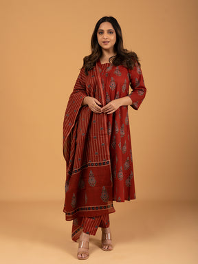 Red Printed Cotton Kurta Set With Dupatta