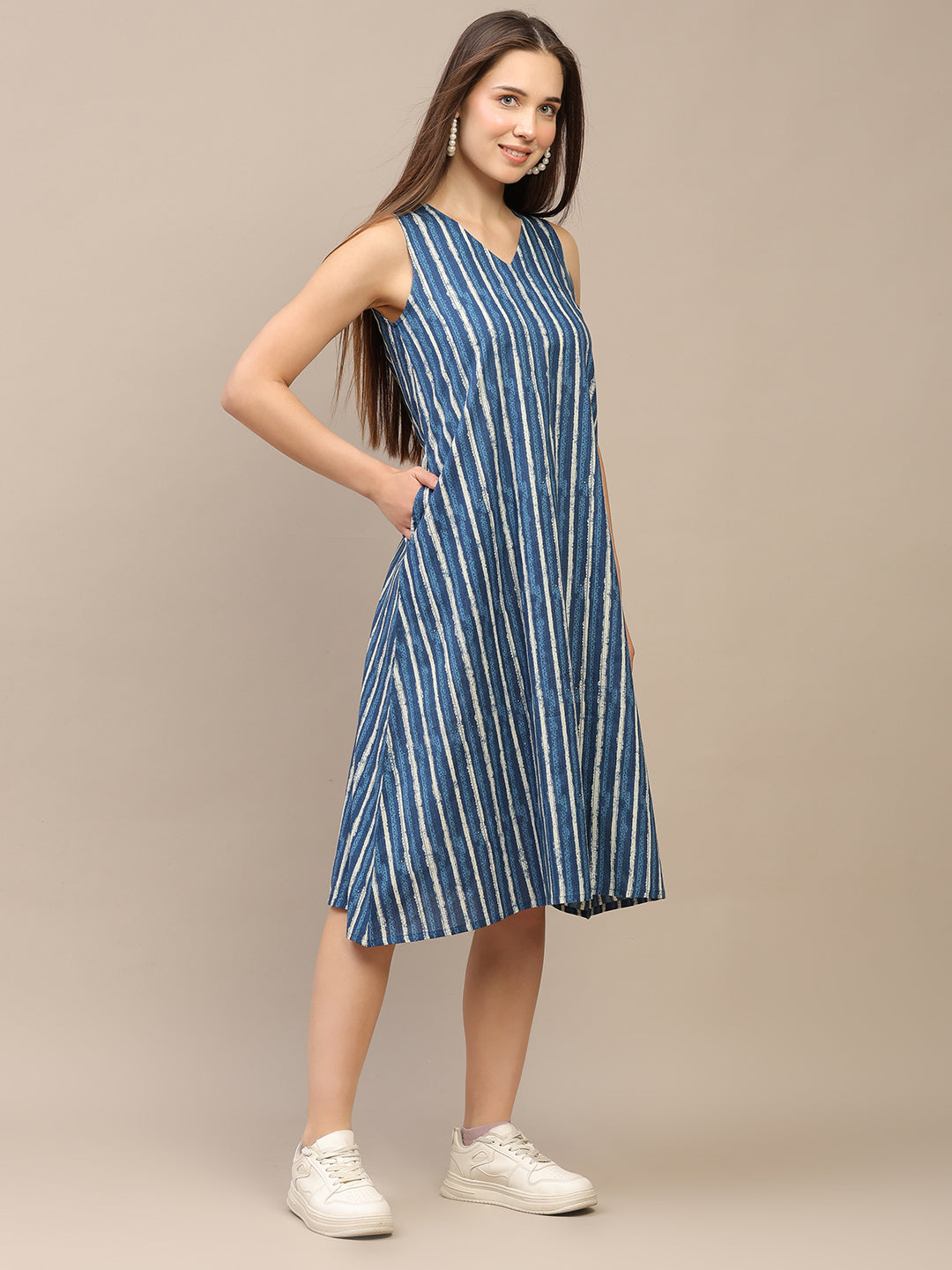Blue Printed V-Neck Sleeveless A-Line Cotton Dress