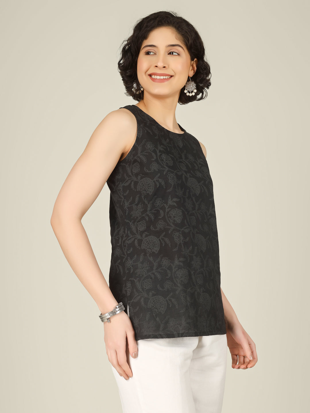 Black Printed Round Neck Sleeveless Cotton Top