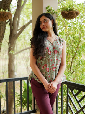 Sea Green Printed Sleeveless Cotton Top