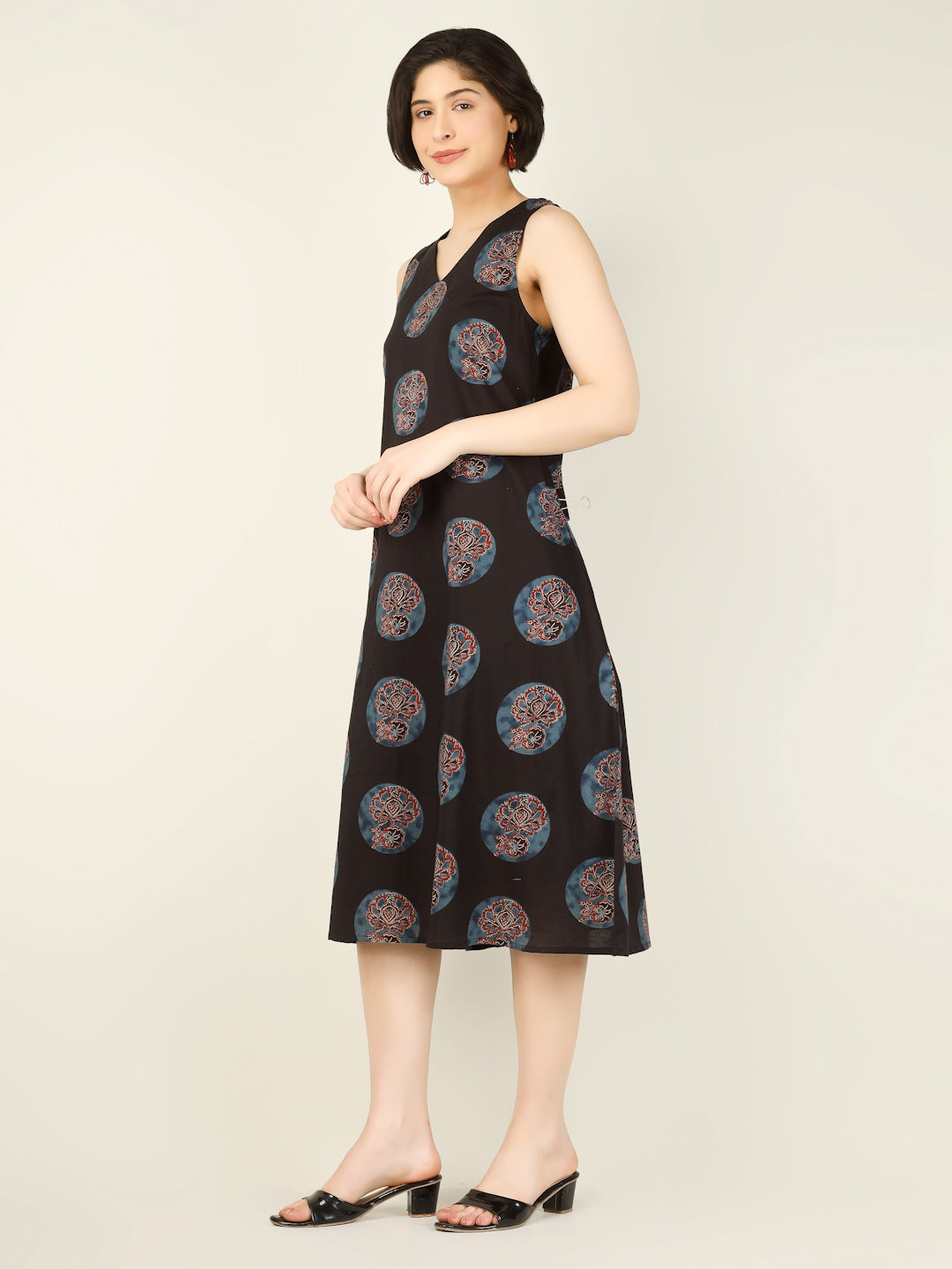 Black Printed Sleeveless V-Neck A-Line Cotton Dress