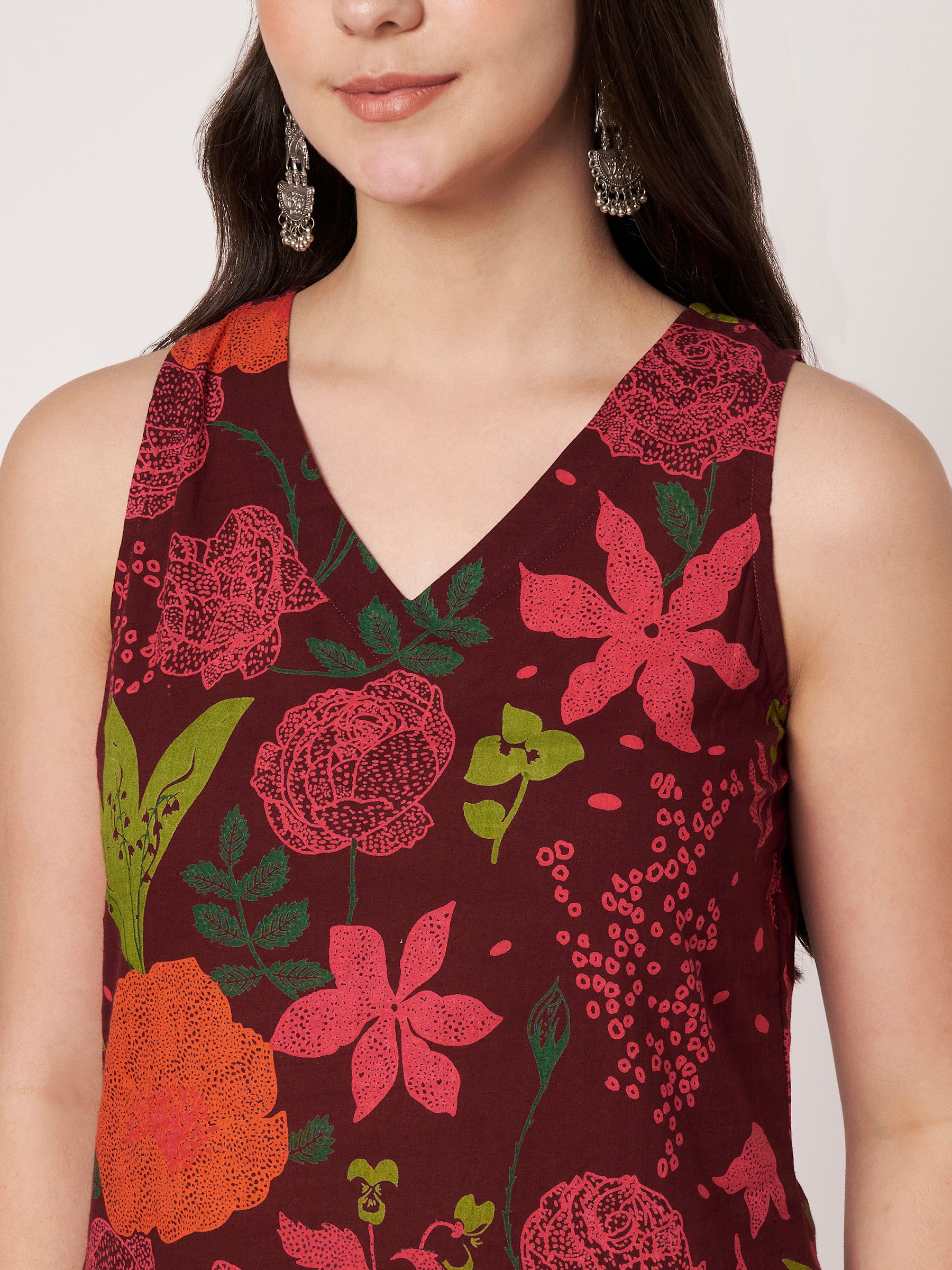 Wine Printed Sleeveless V-Neck Cotton Top