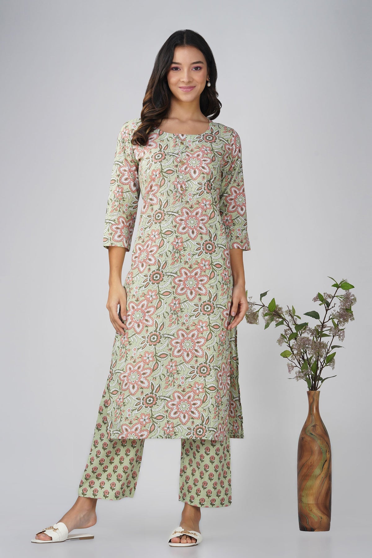 Pista Printed Round Neck Cotton Kurti