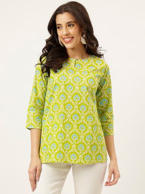 Green Printed Round Keyhole Neck Cotton Top