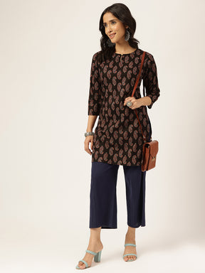 Black Printed Round Keyhole Neck Short Cotton Kurti