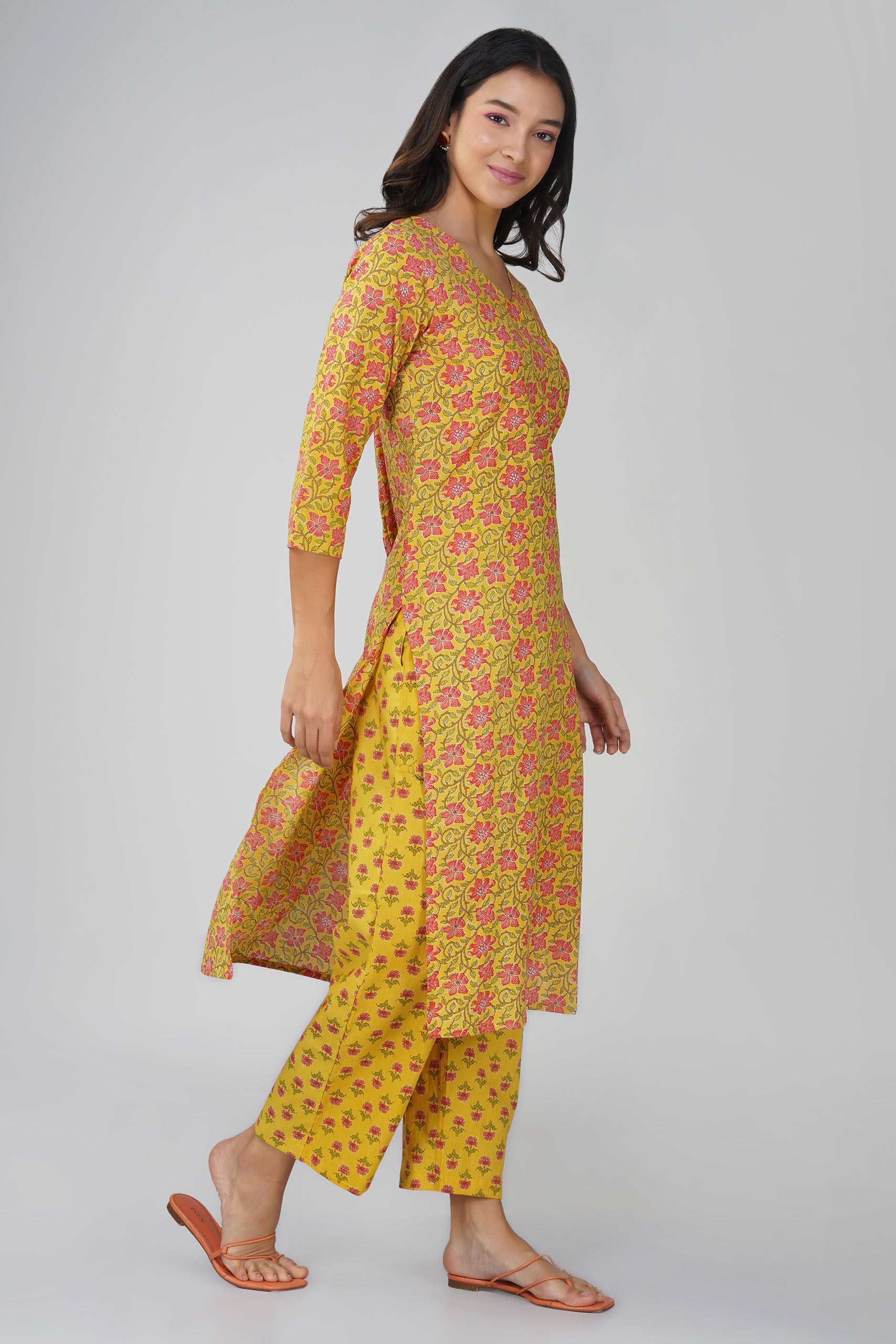 Yellow Printed V-Neck Cotton Kurta Set